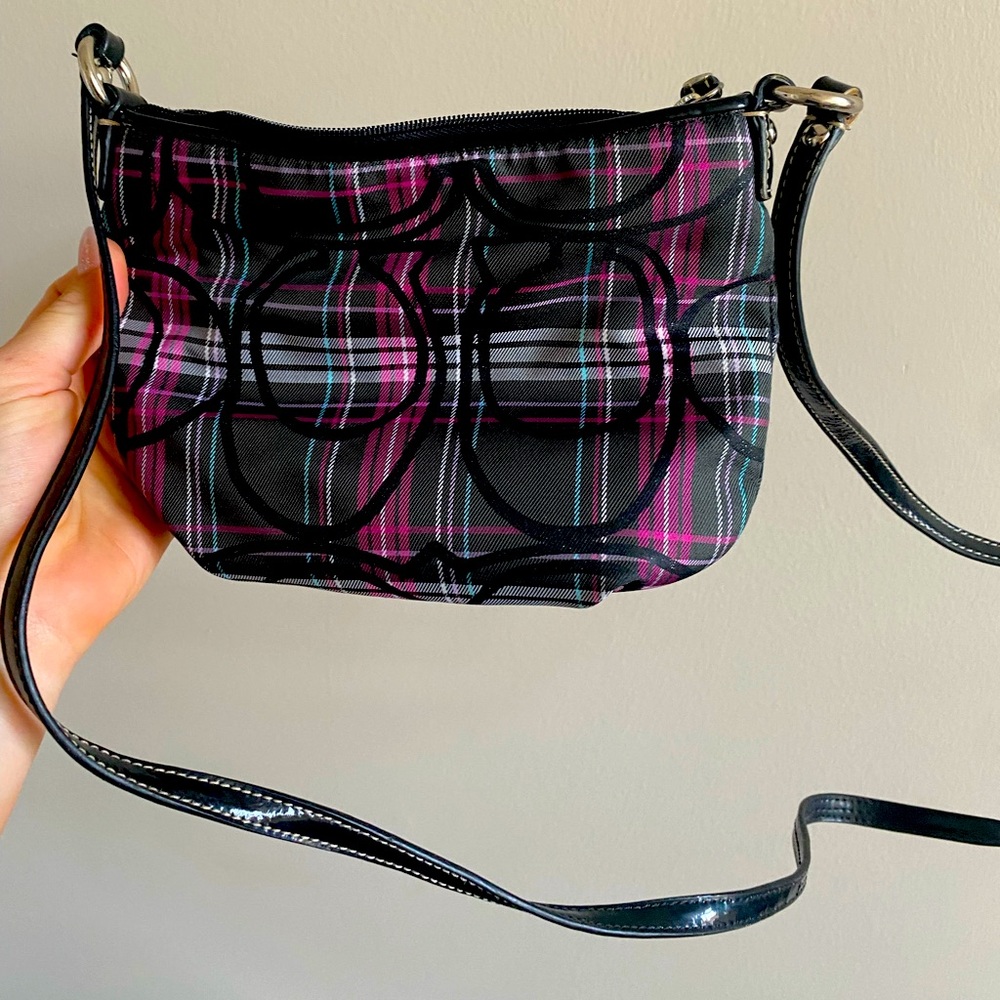 Authentic Coach Crossbody - like new discontinued style